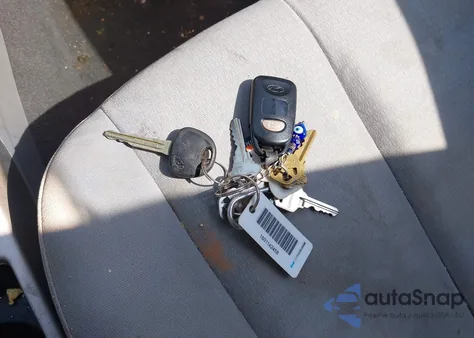 2008 Hyundai Elantra Gls/Se from USA, damaged, VIN KMHDU46D38U496726